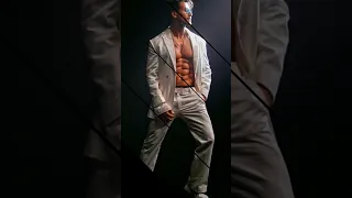 Tiger Shroff Attitude Status.Tiger Shroff Transformation. Bodybuilder Tiger Shroff Video#tigershroff