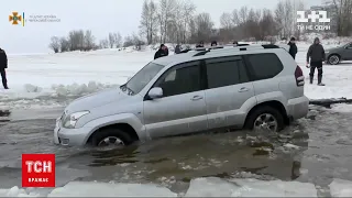 Новини Черкас: водолази 3 години діставали втоплене авто з-під криги | ТСН 19:30