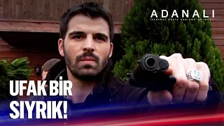 Maraz Ali, adamı kafasından vuruyor! - Adanalı