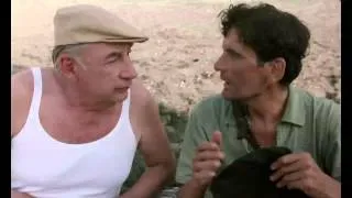 Il Postino - Dialogo sulla spiaggia - Clip dal film | HD