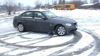 BMW e90 320d playing in snow