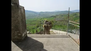 Habitable town house with terrace, garden for sale in Casalanguida, Abruzzo, Central Italy ref.n2766