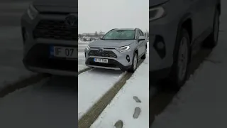 Cum arată o Toyota RAV4 HYBRID în 2021