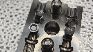 4 holes Single screw lock pellets mold