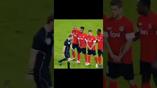 Referees using vanishing spray anyhow on football players #shorts #referee