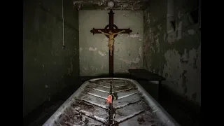 Found Morgue Slab in Abandoned Hospital - Urbex Lost Places UK