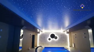 Звездный потолок над бассейном