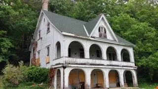 Urbex: Beautifully Eerie Abandoned Estate (THE CEDARS)