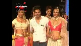 Sagarika Ghatge Walks The Ramp for Ganjam at IIJW Day2  1