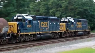 Engines Going Backwards on Fast CSX Train