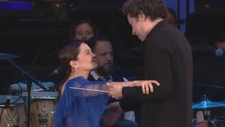 Una noche puramente latina con Lafourcade y Dudamel en Los Ángeles