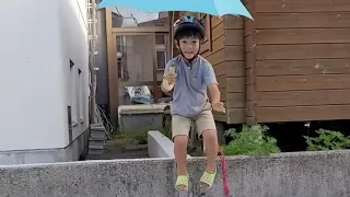 うまい棒の納豆　傘で実験大空を飛びたいおいちゃん　＃1262　ひなごんおいちゃんどんちゃん三兄弟vlog