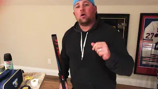 Marc Savard Taping Twigs (MacKinnon)