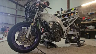 EP 1 Suzuki RF600 Engine Fit