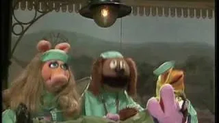 The Muppet Show: Veterinarian's Hospital - Train Conductor