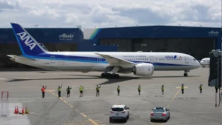 That's so Japanese! ANA Pushback, Bow and a Goodbye wave at Seattle