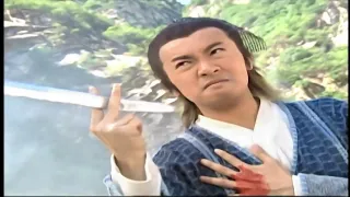 The evil Song Qingshu took advantage of the situation to challenge the seriously injured Zhang Wuji.