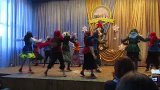dance of Baba yaga !New Year dance of students of the Higher Regional School of Kyiv