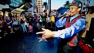 KING VVIBE FREESTYLE LYRICIST LIVE on HOLLYWOOD BLVD #vvibe #streetperformer #busking #rapper