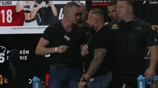 Piotr Szeliga wyskoczył do Krychy na konferencji Fame MMA 11!!