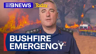Victorian communities told to immediately evacuate as bushfire approaches | 9 News Australia