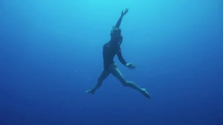 Танец под водой underwater dance