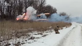 На Донеччині військові та цивільні навчалися воювати разом