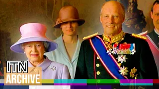 King Harald V Hosts Queen Elizabeth II in Norway (2001)