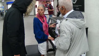 Street Dude Gets Told Off For Bashing The Piano