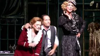 Annie at the Lyric Theatre Sydney Opening Preview from The Theatre Show Season 3 Ep1