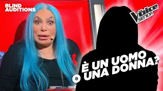 Una voce insolita che stupisce i coach | The Voice Senior 4 | Blind Auditions