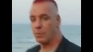 Till Lindemann makes fun of (Instagram video's).