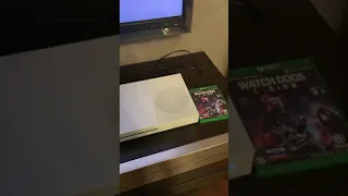 Xbox one s авито 20.000  ₽