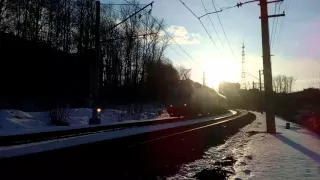 Электровоз ЭП10-010 с поездом№104М Брянск-Москва перегон Латышская-Нара 26.02.2016