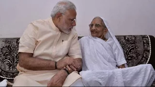 PM Modi Meets Mother in Gujarat - Birthday Special