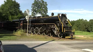 [4K] Reading & Northern 2102 crossing Main St at Mohrsville PA #shorts #short #shortvideo #train