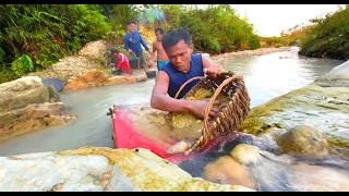 RICH IN A DAY,.! FIND A GOLD MINE,. TREASURE IN THE RIVER | BUSCANDO TESOURO EN EL RIO