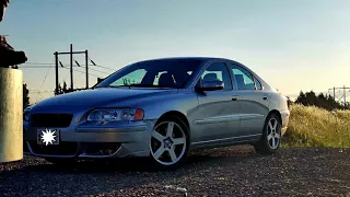 Volvo S60R wrecked from an auction