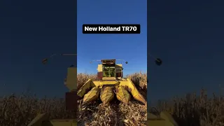 New Holland TR70 #jacobsfarmlife