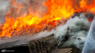 Flammeninferno in Köln-Hahnwald - Reetdachhaus in Vollbrand | 04.04.2021