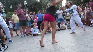 Aula de Capoeira Infantil - Roda de crianças Brasil