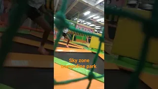 sky zone trampoline park full enjoy 😊😁😎🤘