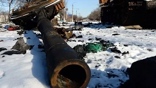 Украинская армия бежит поджав хвост с позиций, оставив рапиру и боеприпасы! Новости 25.02.2015