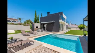 Modern centric villa - Ciudad Quesada - 539.000€