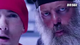 Eminem- Berzerk (Official Video)