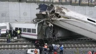 Страшная железнодорожная катастрофа в Испании:Число жертв возросло до 77 человек !