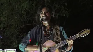 Jose Luis Aguirre PISANDO NUBES en vivo en Capilla del Monte , se armo !!