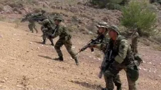 Hellenic Special Forces firing in close range