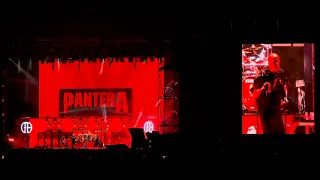 USE MY THIRD ARM 🫳🏼 LIVE - PANTERA 2022 - FIRST SHOW - Hell and Heaven Festival 👹 - 02.DEC.2022