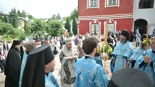 Божественная литургия в день прославления иконы Пресвятой Богородицы "Умиление" Псково-Печерская